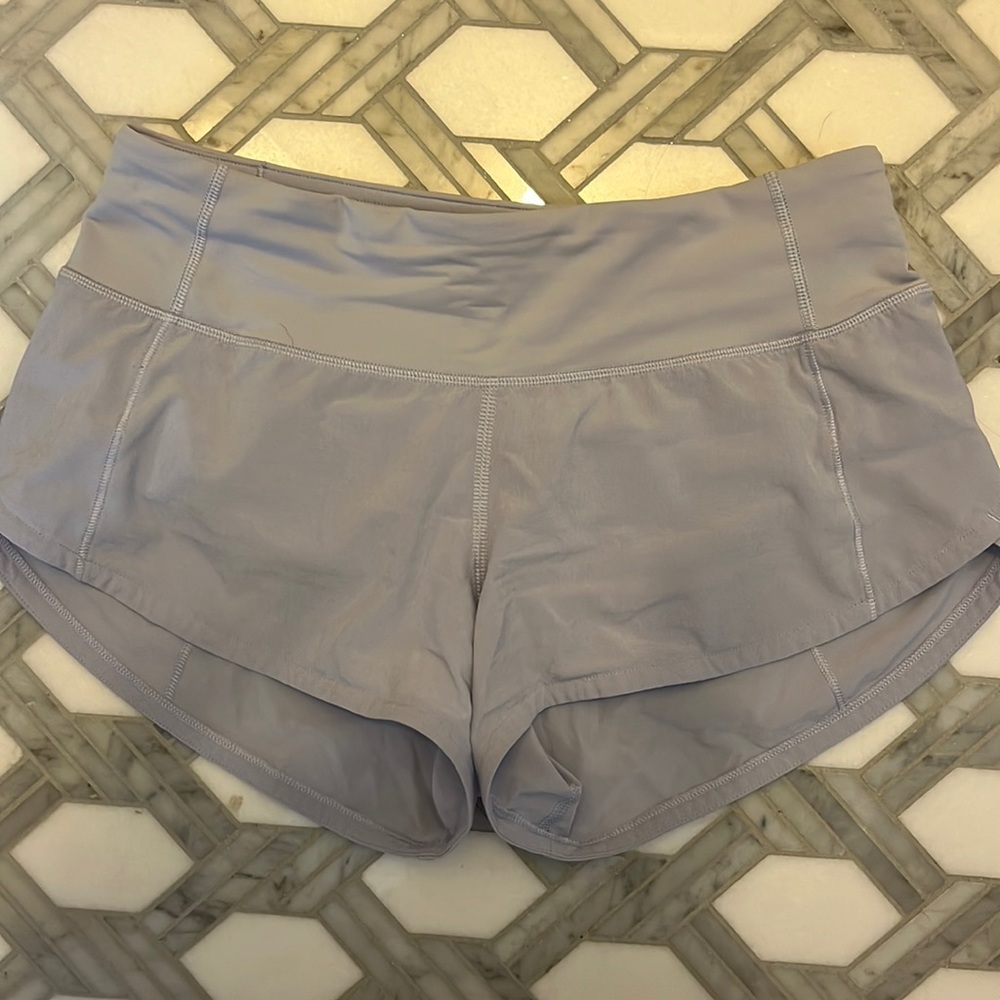 Light Purple Lululemon Speed up Shorts, Size 0, 2.5 Inch